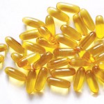 Vitamin E chăm sóc vùng mắt tốt như kem dưỡng da