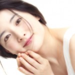 Bí quyết dưỡng da mịn màng như Lee Young Ae